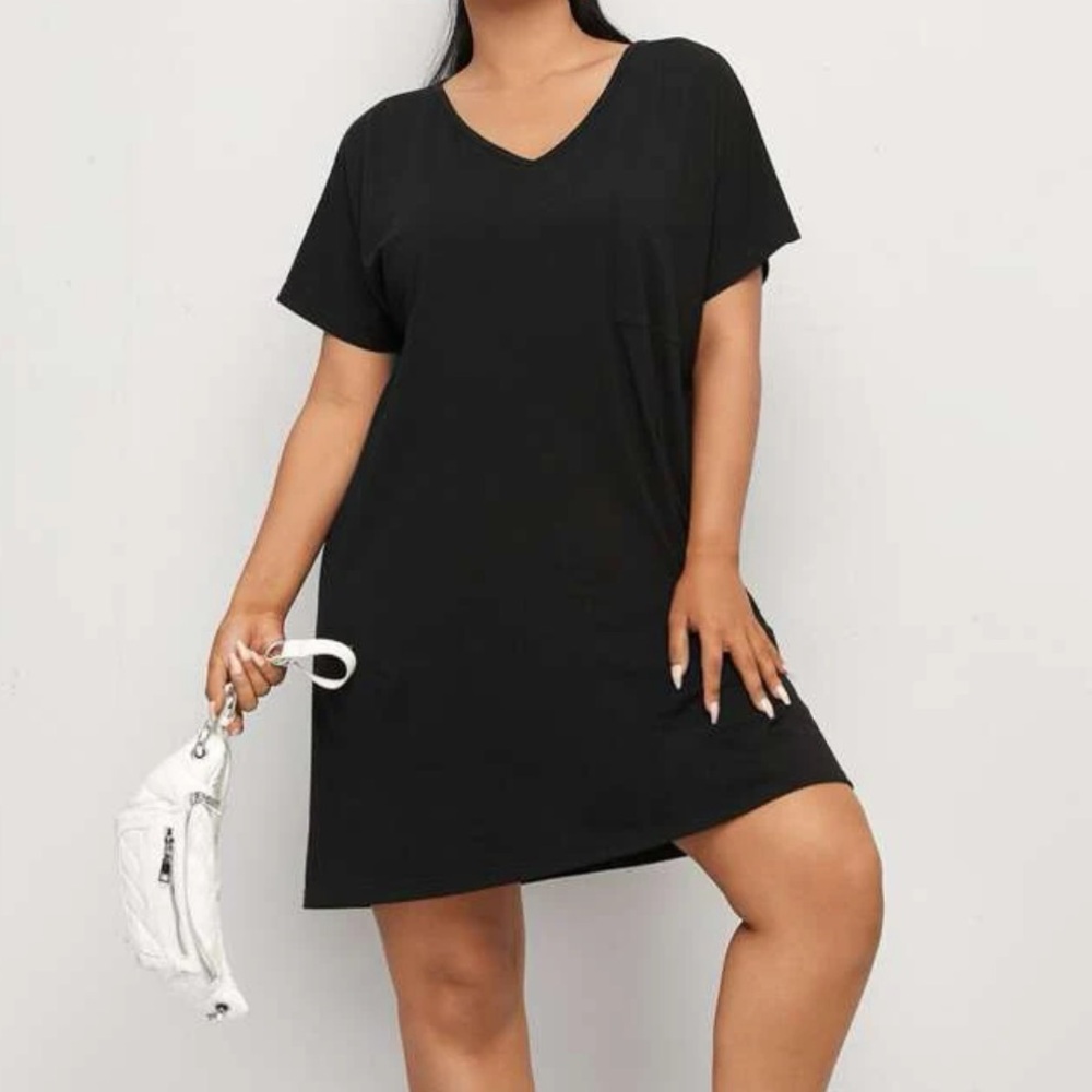 NWOT V Neck T Shirt Dress